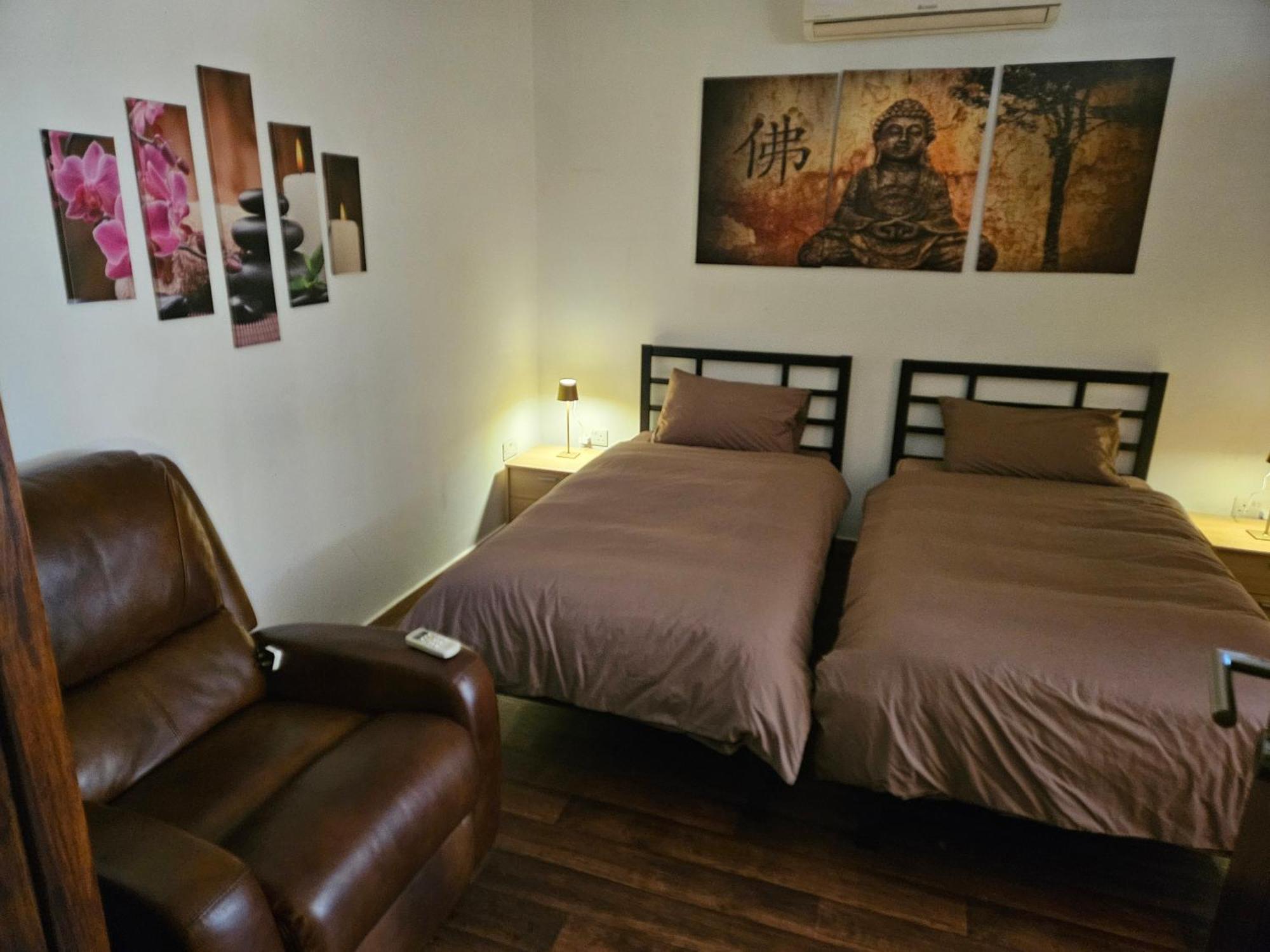 Lotus Guest House Malta Gzira Exteriör bild