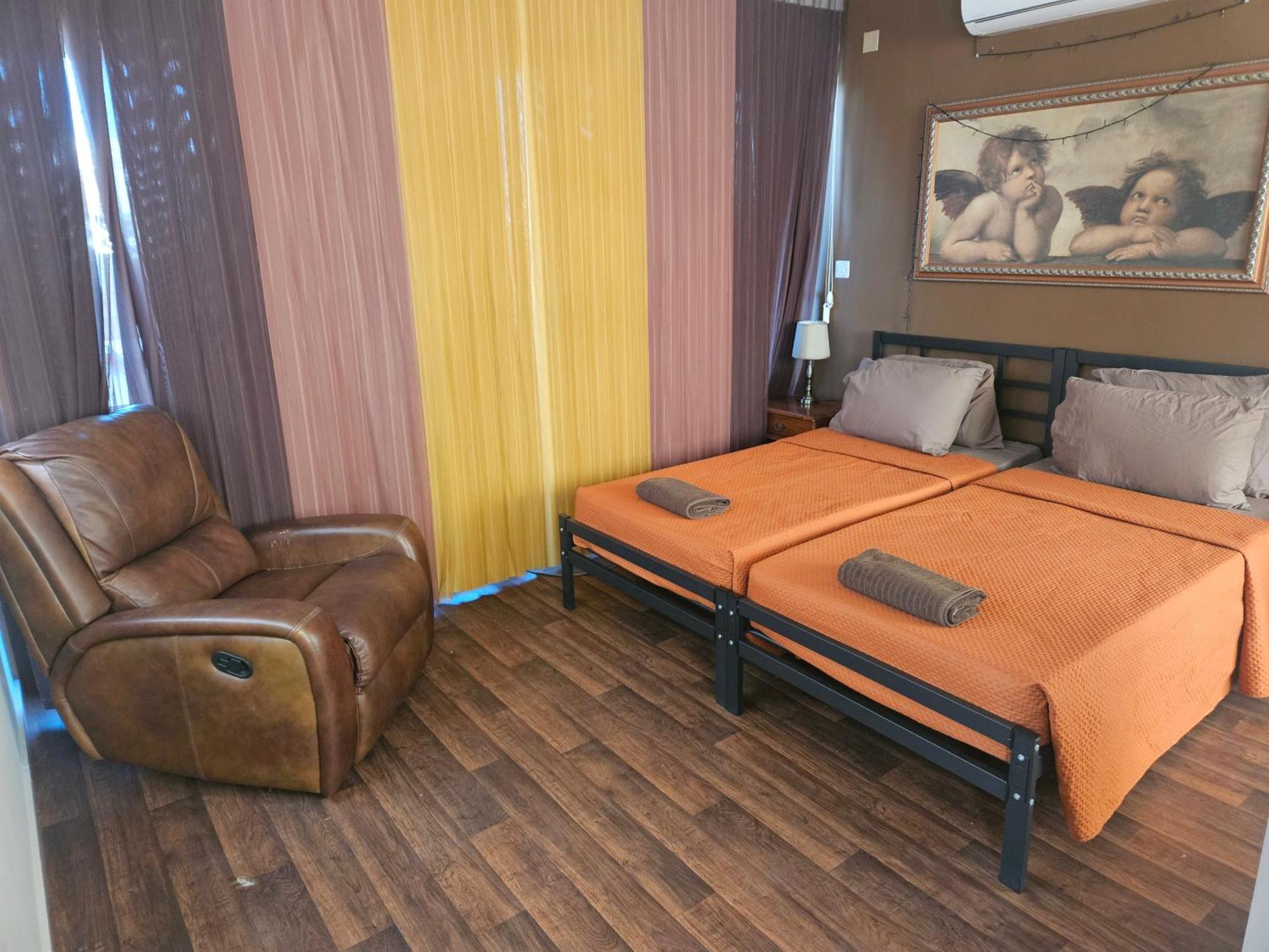 Lotus Guest House Malta Gzira Exteriör bild